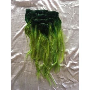 Custom 12-16 in green ombré human hair extensions
